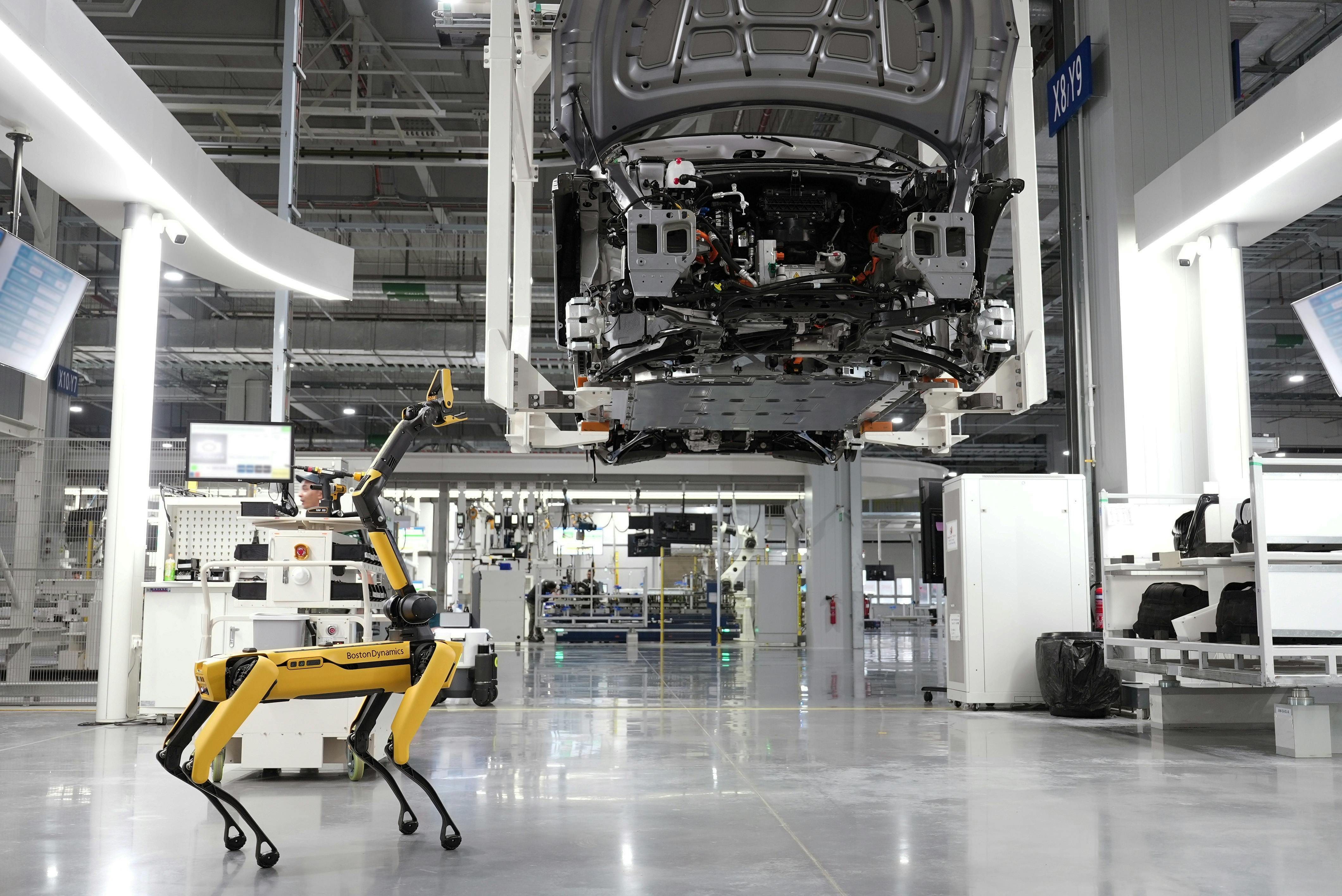 How IoT is Changing the Way We Navigate Traffic Jams - Featured Image